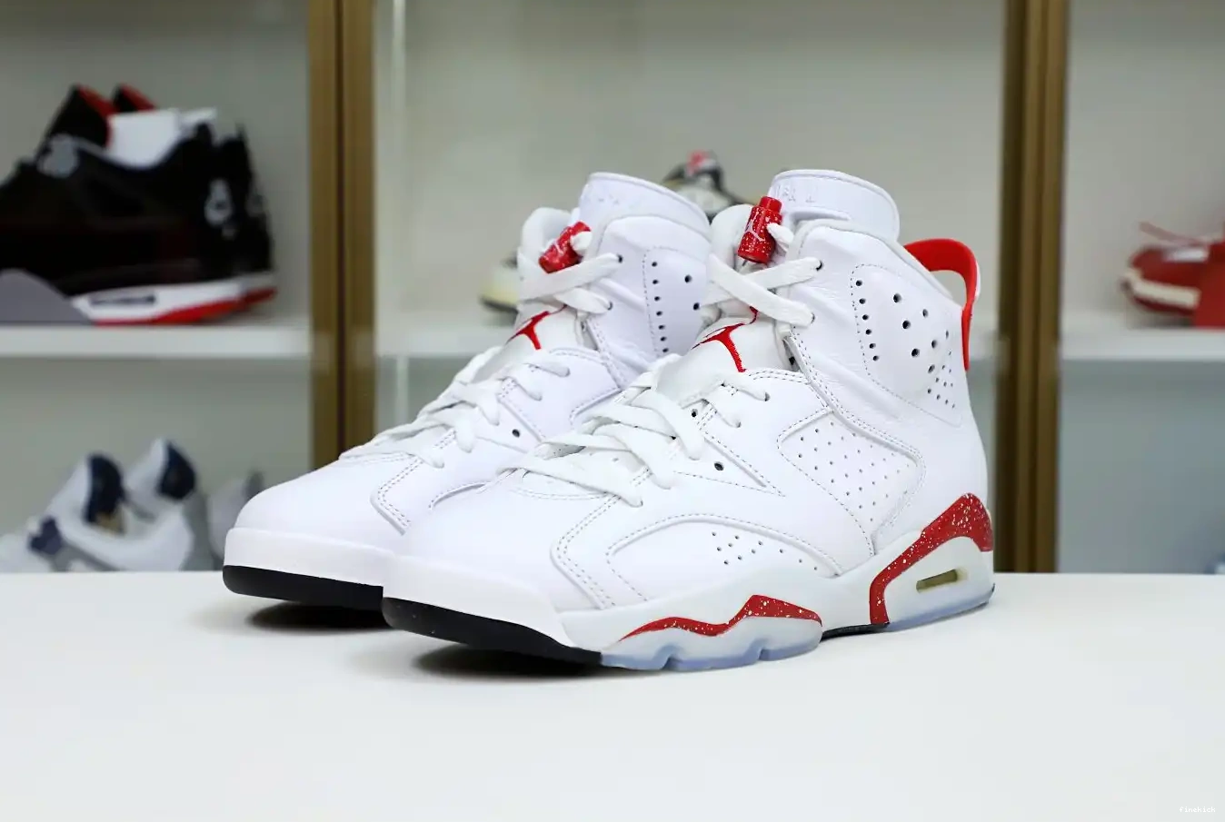 AIR 6 OREO JORDAN RED 0422